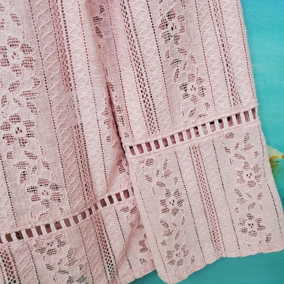 Hinge Lace Long Sleeve Romantic Tie Front Blouse - Picture 9 of 10